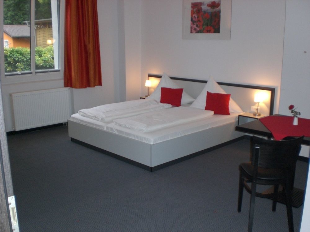 Hotel Zwischen Den Seen Waren  Exterior photo